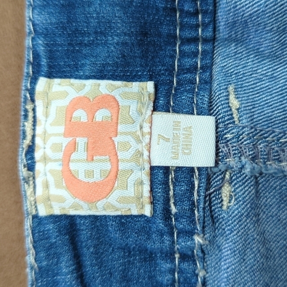 Gianni Bini Women's Denim Mini Skirt w/Raw Hem Size 7 - Picture 3 of 4